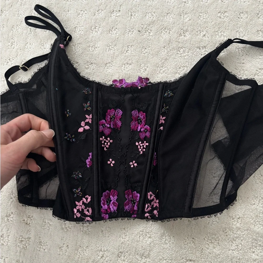 Victorias Secret Very Sexy Unlined Black Floral Corset - Picture 6 of 8
